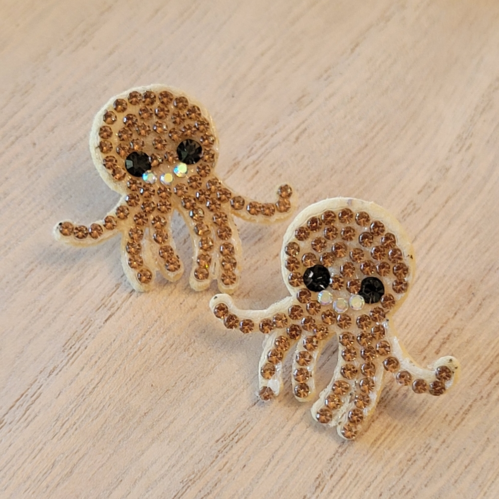 💥LAST PAIR💥Happy Octopi Rhinestone Sparkle Post Earrings - Picture 3 of 4